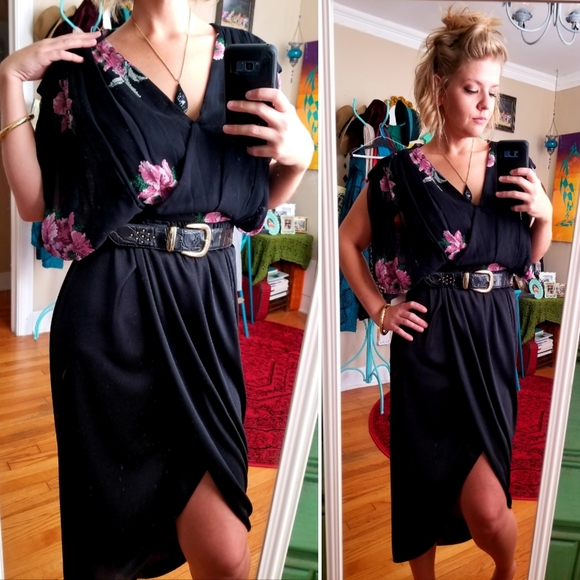 Check out my vintage closet! - Picture 15 of 16